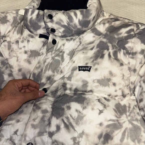 Levi’s Puffer jacket (only used 2-3 times) - Picture 4 of 8